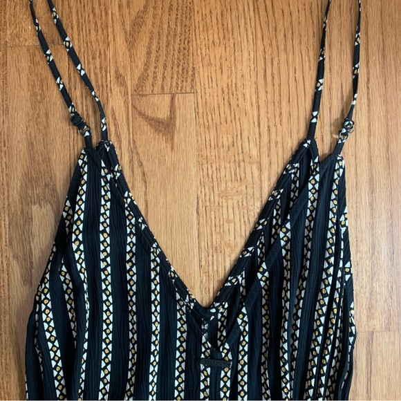 Billabong Black and White Striped V-Neck Cropped Wide-leg Jumpsuit - Picture 2 of 7